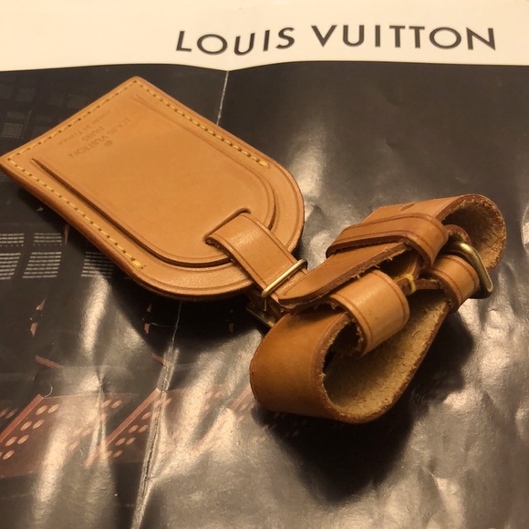 ❤️Authentic Louis Vuitton name tag and loop buckle poignet luggage. - Picture 4 of 7
